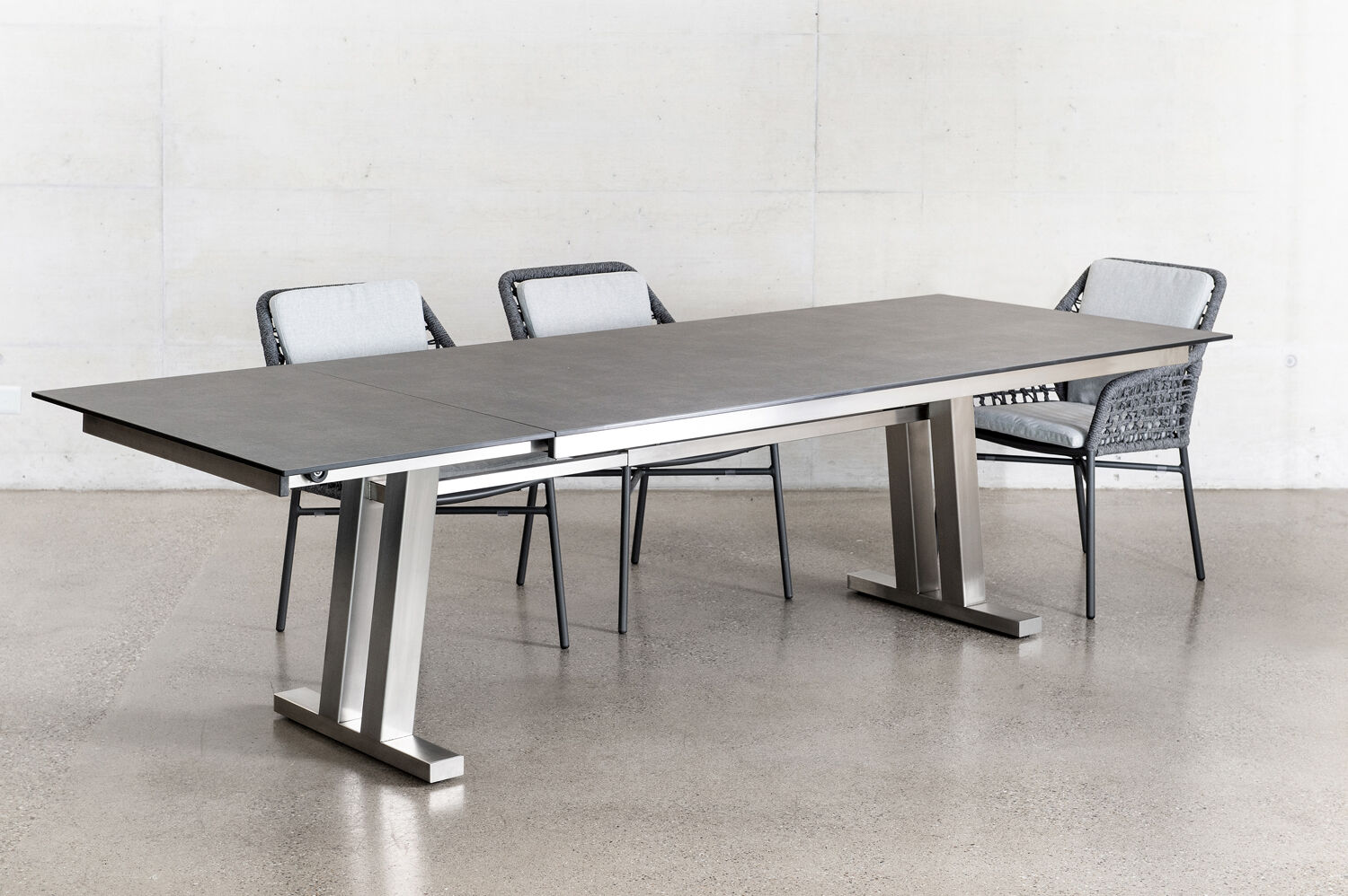 Palou Tisch – Design-Esstisch für Innen- und Außenbereich von H. Hasler AG